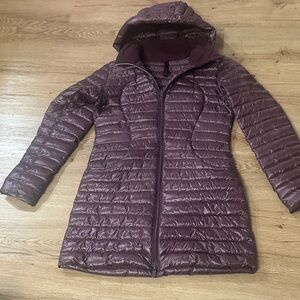 Lululemon goose down jacket size 6